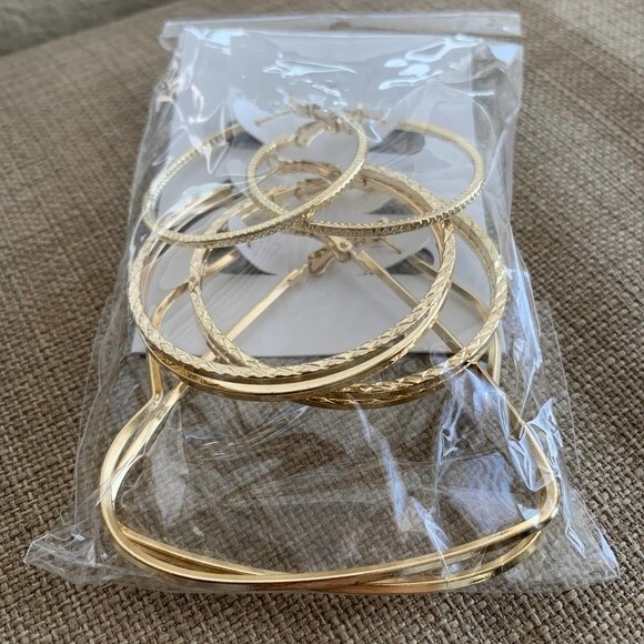 Earring golden deco Design Hoop Earrings Trendy Gold Deco 3 Earrings set - Picture 5 of 5